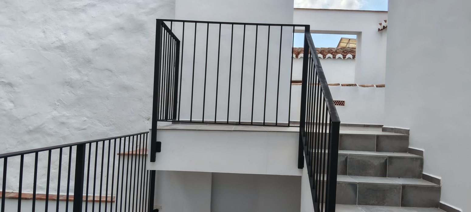 Escaleras y barandillas